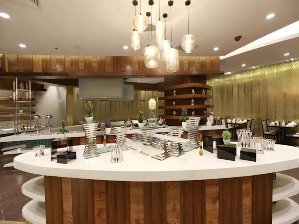 Shenyang Rayfont International Hotel エクステリア 写真