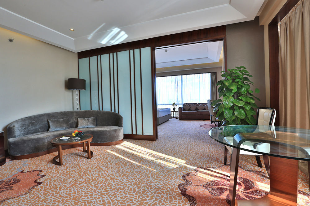 Shenyang Rayfont International Hotel エクステリア 写真