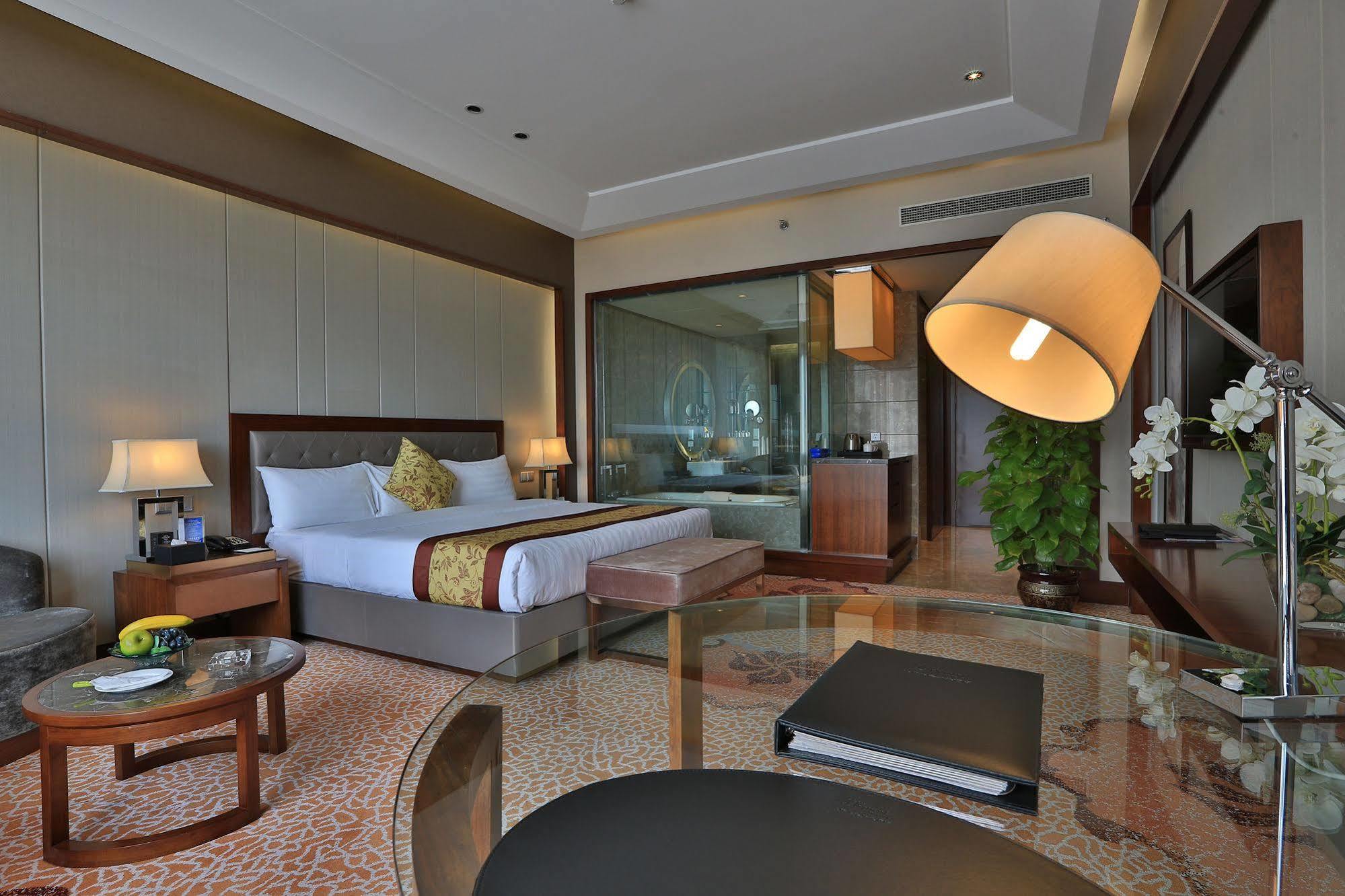 Shenyang Rayfont International Hotel エクステリア 写真