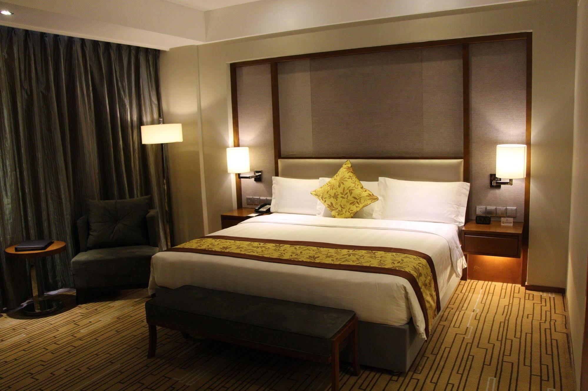 Shenyang Rayfont International Hotel エクステリア 写真