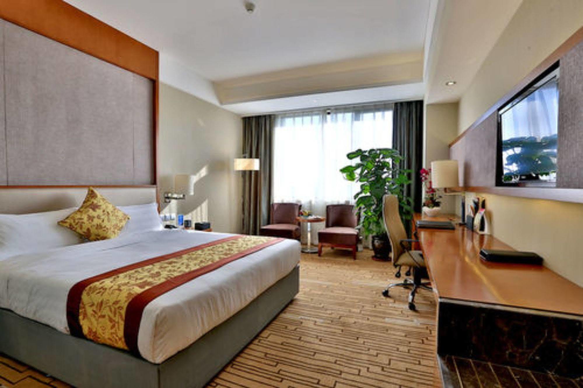 Shenyang Rayfont International Hotel エクステリア 写真