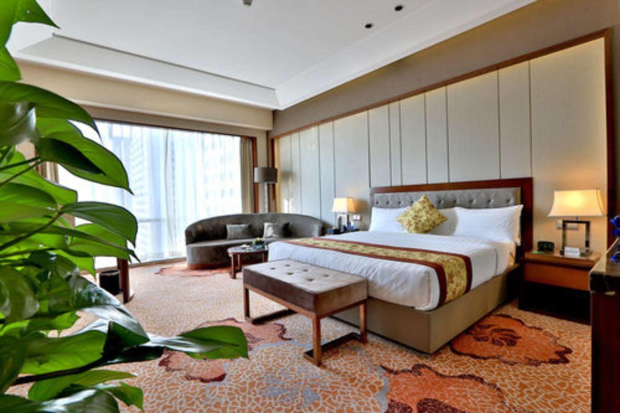 Shenyang Rayfont International Hotel エクステリア 写真