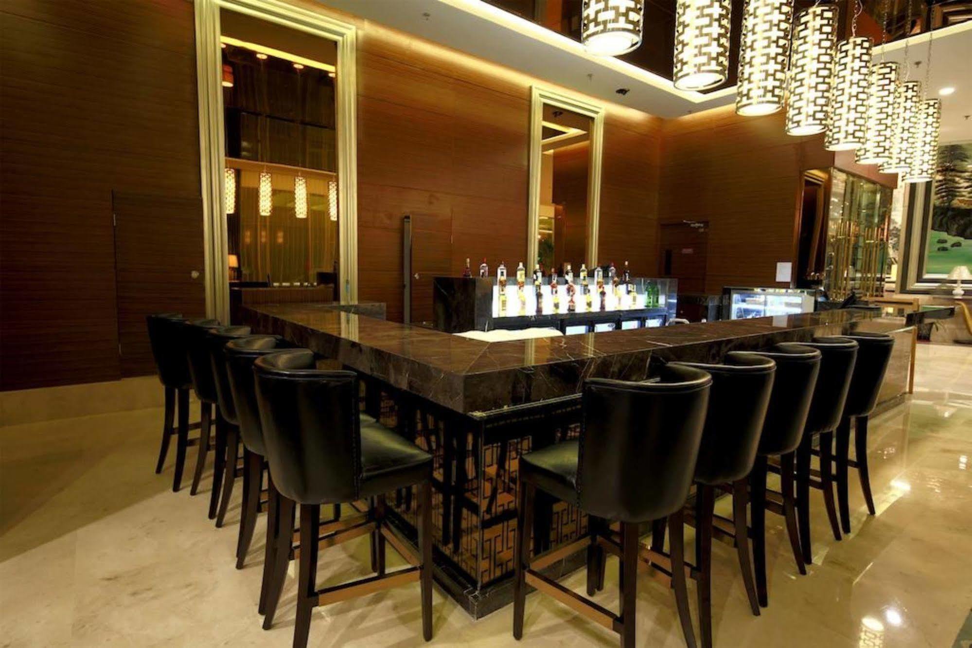Shenyang Rayfont International Hotel エクステリア 写真